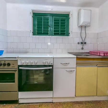 And Angela Apartment Vela Luka