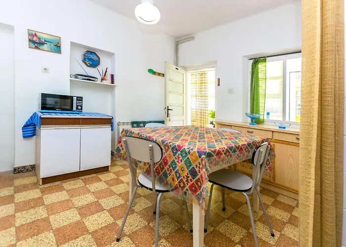 And Angela Appartement Vela Luka