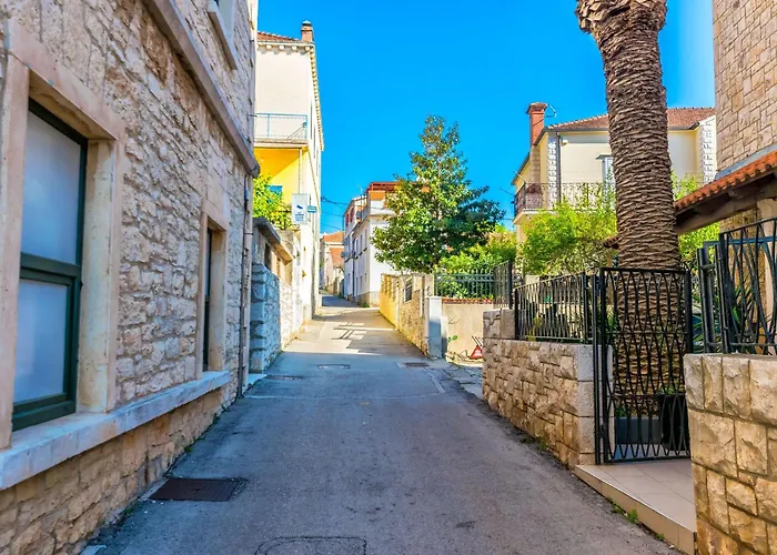 And Angela Vela Luka