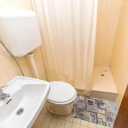 And Angela Lägenhet Vela Luka