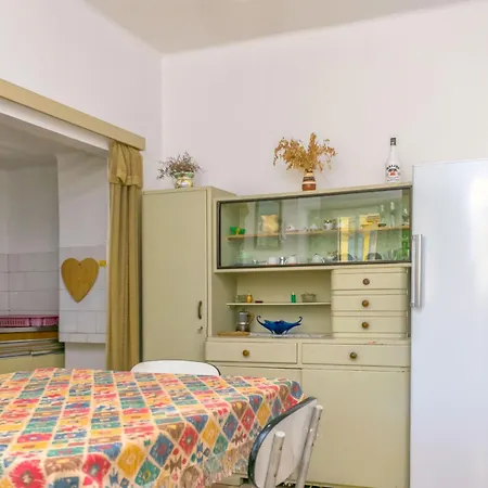 Апартаменты And Angela Вела-Лука