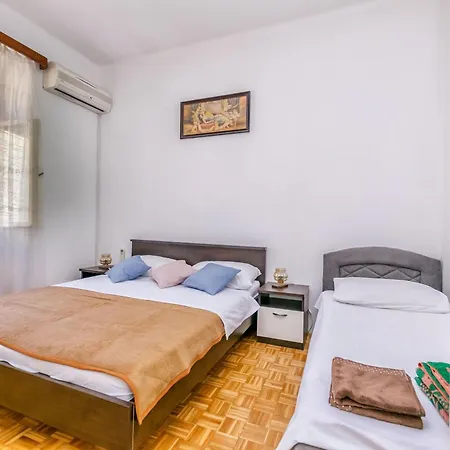 And Angela Апартаменты