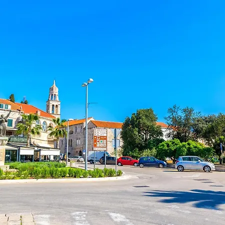 And Angela Апартаменты