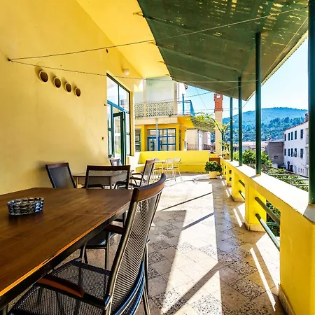 Apartment And Rooms Angela Apartman Vela Luka