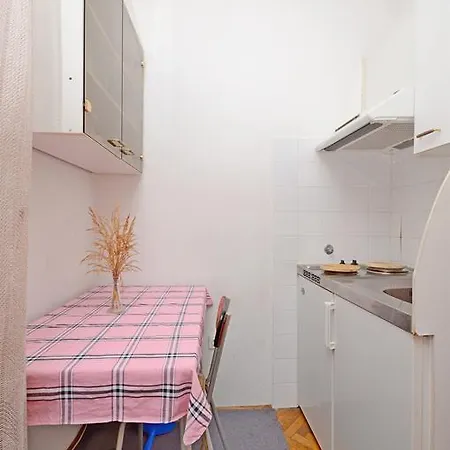 And Angela Lägenhet Vela Luka