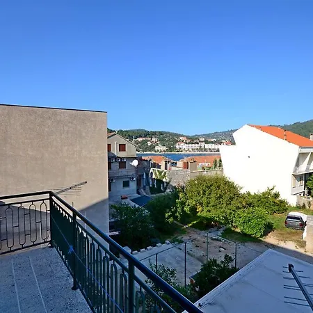 Apartment And Rooms Angela Vela Luka