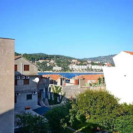 And Angela Appartement Vela Luka