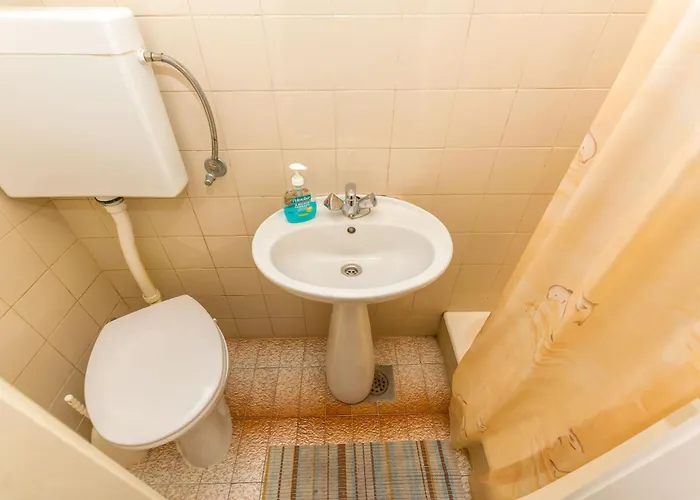 And Angela * Vela Luka